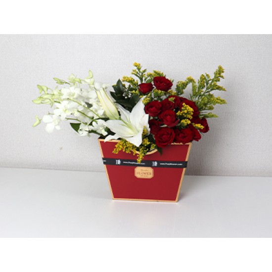 Squire Flat Box Flowers