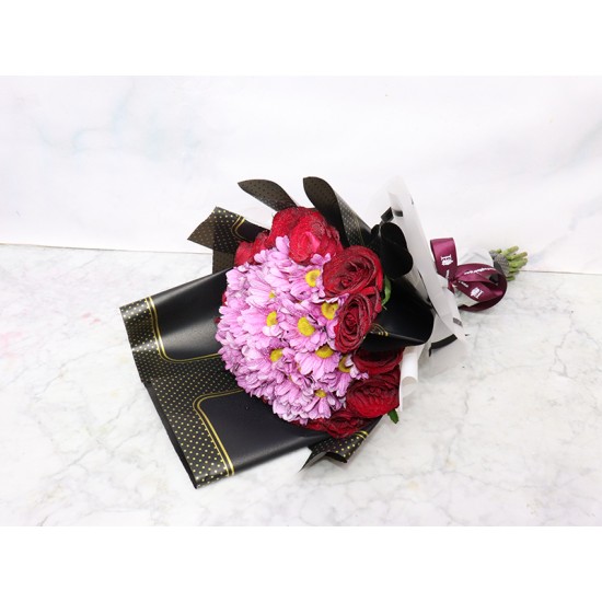 Red Rose Craze Hand Bouquet